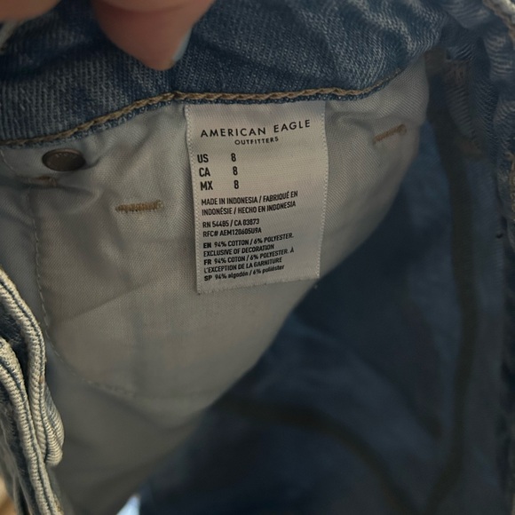 American Eagle Mom Short - Picture 4 of 4